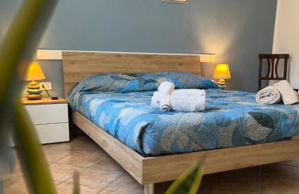 Un passo dal Mare - 50m from the Sea, with Garden, AC & WiFi - Foto 14