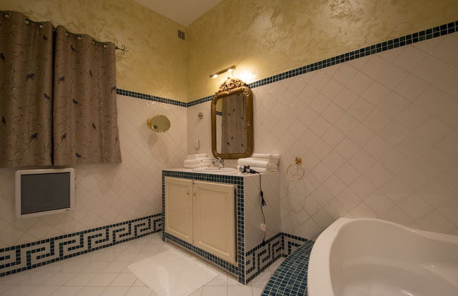 A L'OMBRE DU PALAIS - Photo 65