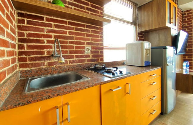 Spacious And Unique 1Br At Jarrdin Cihampelas Apartment - Photo 9