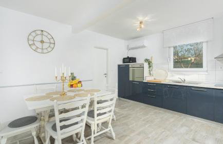 Villa Pendolina with pool and grill in Umag - Foto 6