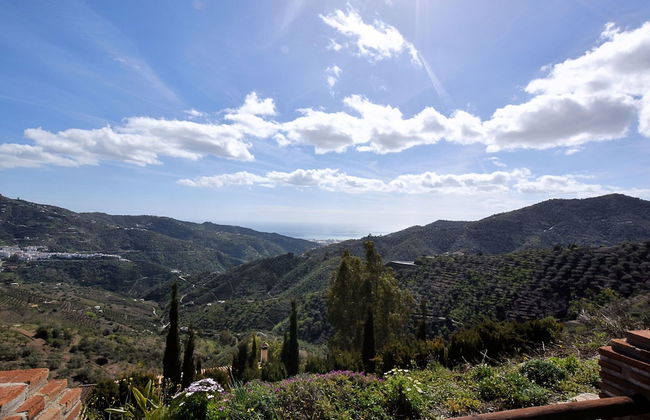 Spacious Villa with Hot Tub in Arenas - Photo 24