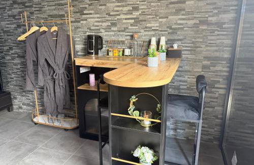 Sisters spa room - Photo 7