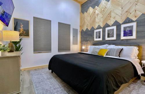 Modern Gem w/Spacious Deck, Swinging bed, Hot Tub - Foto 42