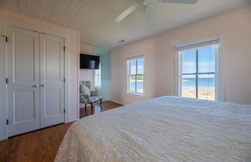 Sawyers Lodge - Historic Soundfront Home, Pool, Hot Tub, Boat Launch, Kayaks, Pets OK, Flex Stays - Foto 42