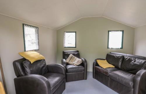 Upper Vestry - Photo 35