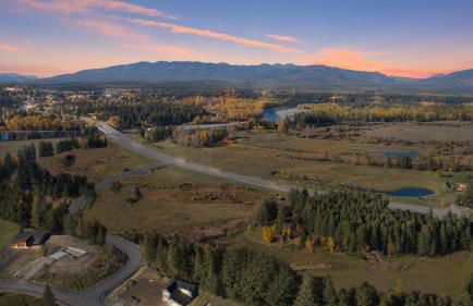 Glacier Retreat on 4 Acres with Sauna & Fire Pit - Foto 17