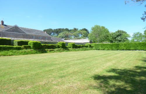 The Bullshed - Photo 13