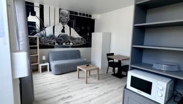 01 Studio Immeuble Le GD - Foto 2, minibar