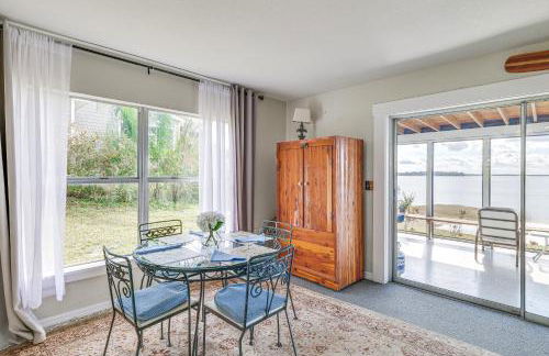 Water Access and Beach Area Crooked Lake Escape - Foto 9