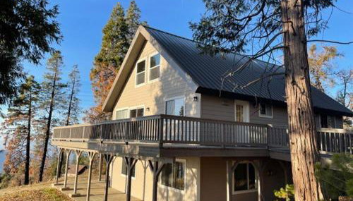 Shaver Lake, 4 BDR HOT TUB Misty Mountain Retreat - Photo 3