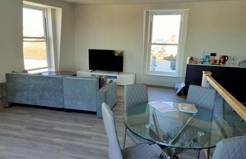 Glorious Duplex Holiday Apartment By The Sea - Photo 14