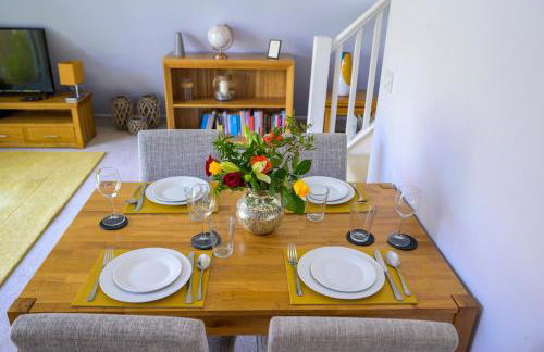 Escape to a Clifftop Chalet with pool and tennis onsite - 1A Kingsdown Holiday Park - Foto 17