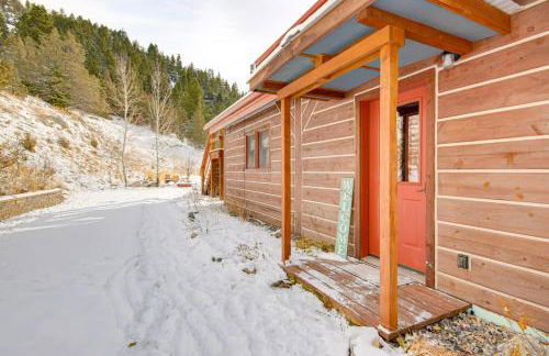 Secluded Livingston Retreat with Deck and Fire Pit! - Photo 33