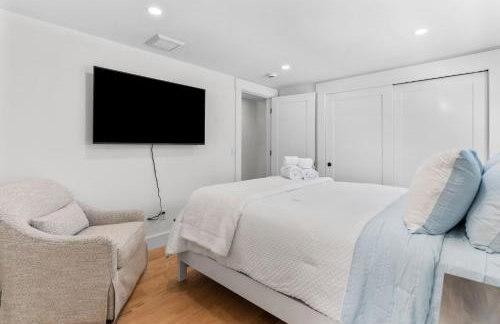 New Family Coastal Retreat Game Room Firepit - Photo 42