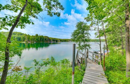 Rustic Michigan Lakeside Cabin with Private Dock! - Foto 3