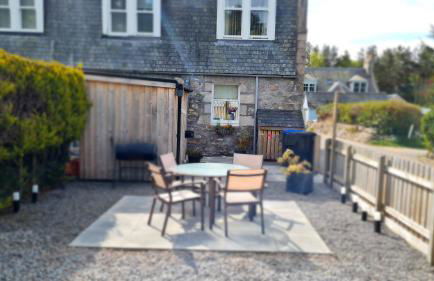 Deeside Holiday Cottages - Photo 11