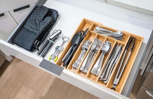 Not Affected by the Fire/modern Spacious Home With Parking & Fully Equipped Kitchen #3 - Foto 47