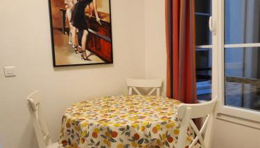 Chez Pierre- Between City Hall and Saint Paul - Foto 5
