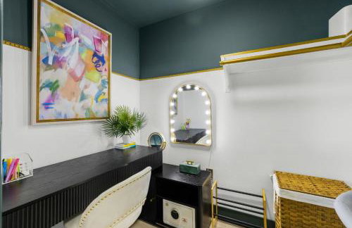 5 Min to Beach - Heated Pool Hot Tub 85 TV's BBQ Games - Foto 13