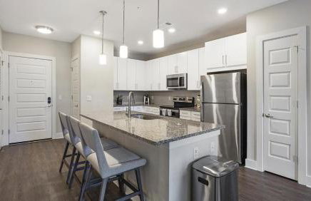 Landing at The Biltmore - 2 Bedrooms in North Arlington - Foto 3