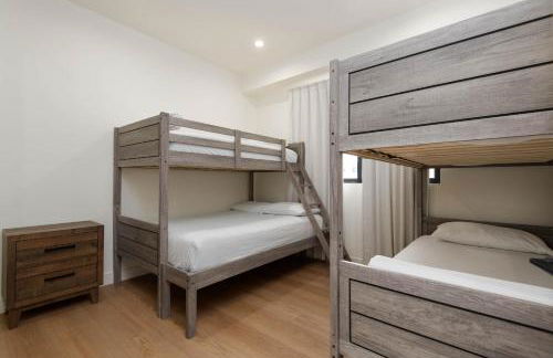 Stylish Apartments in Glendale with Free Parking - Foto 55