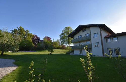 Schickes Apartment in Landhausvilla am Chiemsee - Foto 16