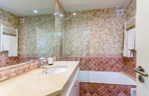 Penthouse Duplex Rooftop Jacuzzi 4 Rooms 6 beds 8 Persons - Foto 18