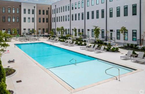 Pinnacle Heights 1Bdrm 2nd flr Near Walmart Amp Pool Fitness Center Yoga Studio Dog Spa - Foto 2