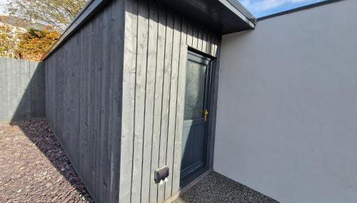 Modern & Spacious 5 Bedroom Bungalow with Parking Near Brecon Beacons & Bike Park Wales - Foto 3, storage