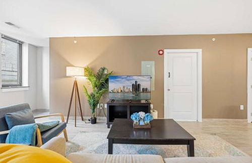 NEW 3BR Stylish Downtown Apartment - Foto 8