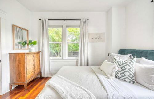 Stay Portland - Cute & Charming Portland Home 91 WalkScore - Photo 29