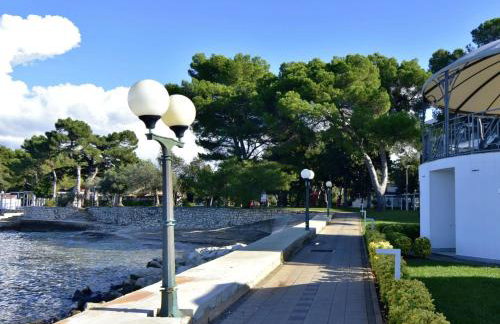 House with private jacuzzi near Umag - Photo 32