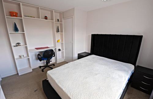 Apartment Sleeps 4 with Riverside Access - Foto 13