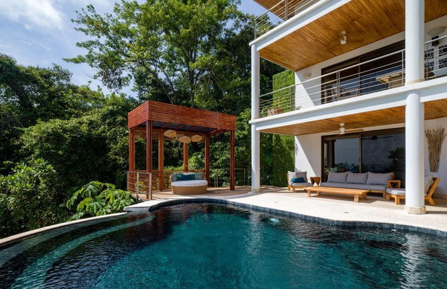 Stunning 7 BR Villa Manuel Antonio Sanctuary - Photo 35