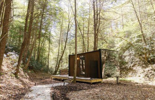 Modern Mirror Home w/ Hot-tub | “Glass House” #3 - Foto 1