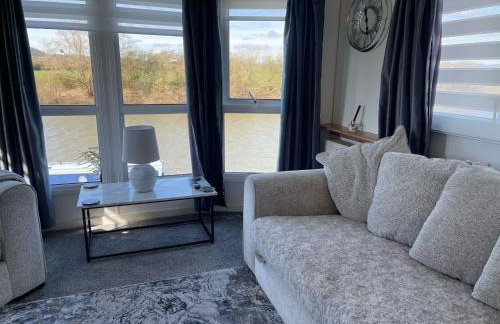 On the river Severn - Severnside Boat & Caravan Park, Caravan 9 - Photo 12