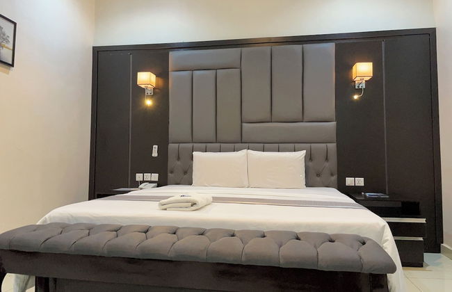 Aaron's Place Luxury Apartments & Rooms - Photo 5