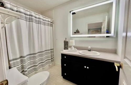 Harmony House - cozy, private mountain home, with firepit and pool table, located 10 minutes from Tryon Equestrian Center, Lake Lure, Local Wineries, and wedding venues - Foto 13