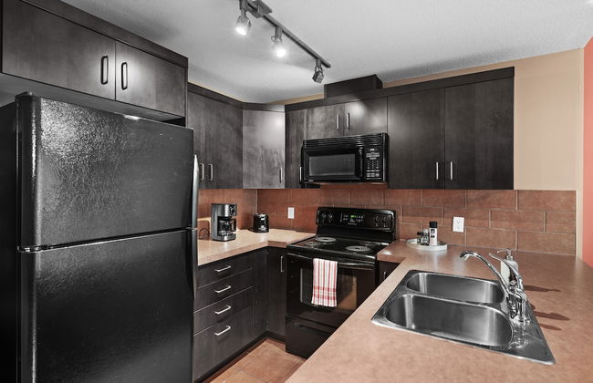 GLOBALSTAY. Gorgeous Downtown Condos. Free parking - Photo 57