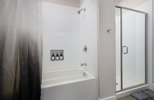 Chic 2BR-Southtown Near Rvrwalk, Dome & Conv - Foto 25