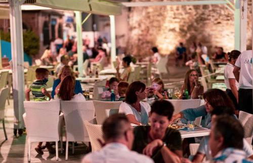 The Lemon Tree by the Sea - Photo 58