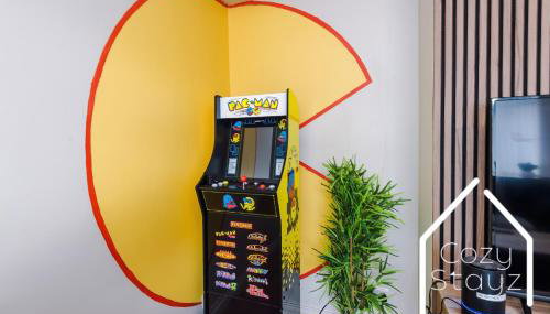 Spacious 3 Bed with Pac-Man, Darts and 2 Parking spaces - Foto 4