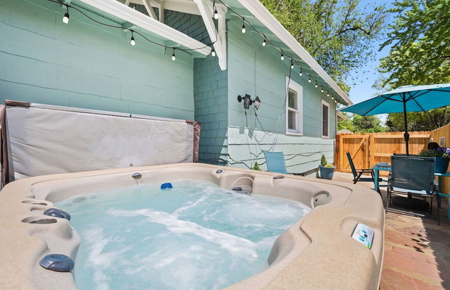 Downtown Abode W/ Hot Tub – Walk to Csu & Old Town - Foto 26