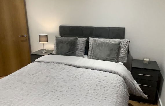 Spacious 2-bed Apartment in Whyteleafe - Foto 2