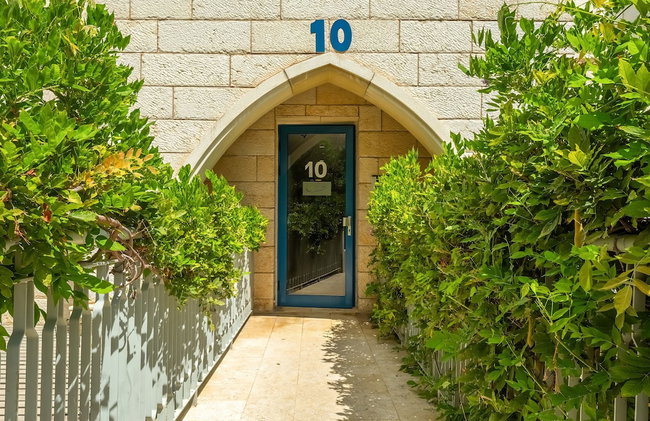 MAMAD - Deluxe 2BD Jaffa Dreams W Pool & Parking - Foto 43
