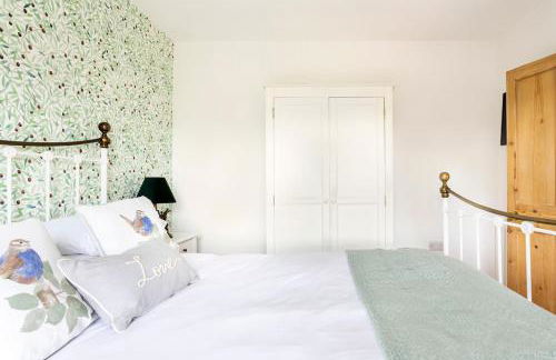 Country Cottage with Steam Railway Views - Foto 12