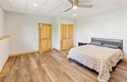 Lakeside 4BR Retreat Private, Peaceful & Scenic villa - Foto 31