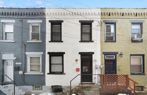 HostWise Stays - Prime Location in Lawrenceville, Exposed Brick 2BR Home - Foto 10