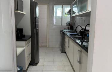 Casa super agradável em Busca Vida a 100m da praia! - Foto 77