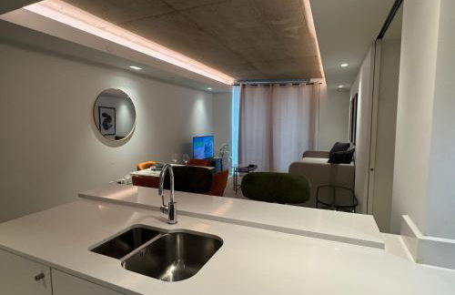 High Floor Modern 1BR Stunning Views Balcony AC Free Parking - Foto 34